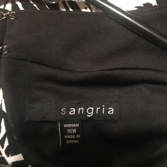 Sangria dress, size 16W, black and white. - Picture 9 of 13